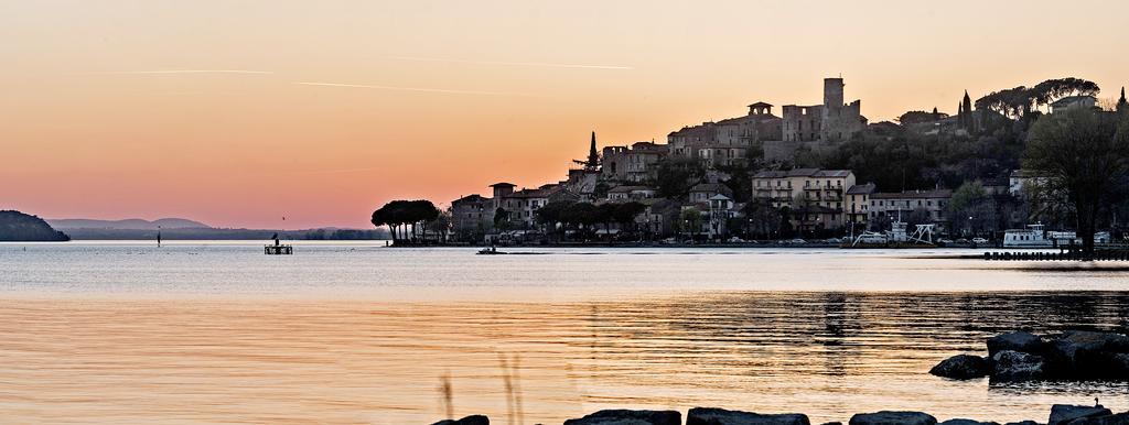Hotel Kursaal Passignano sul Trasimeno Zewnętrze zdjęcie
