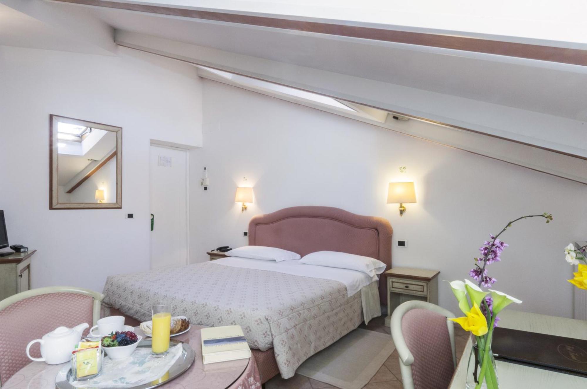 Hotel Kursaal Passignano sul Trasimeno Pokój zdjęcie