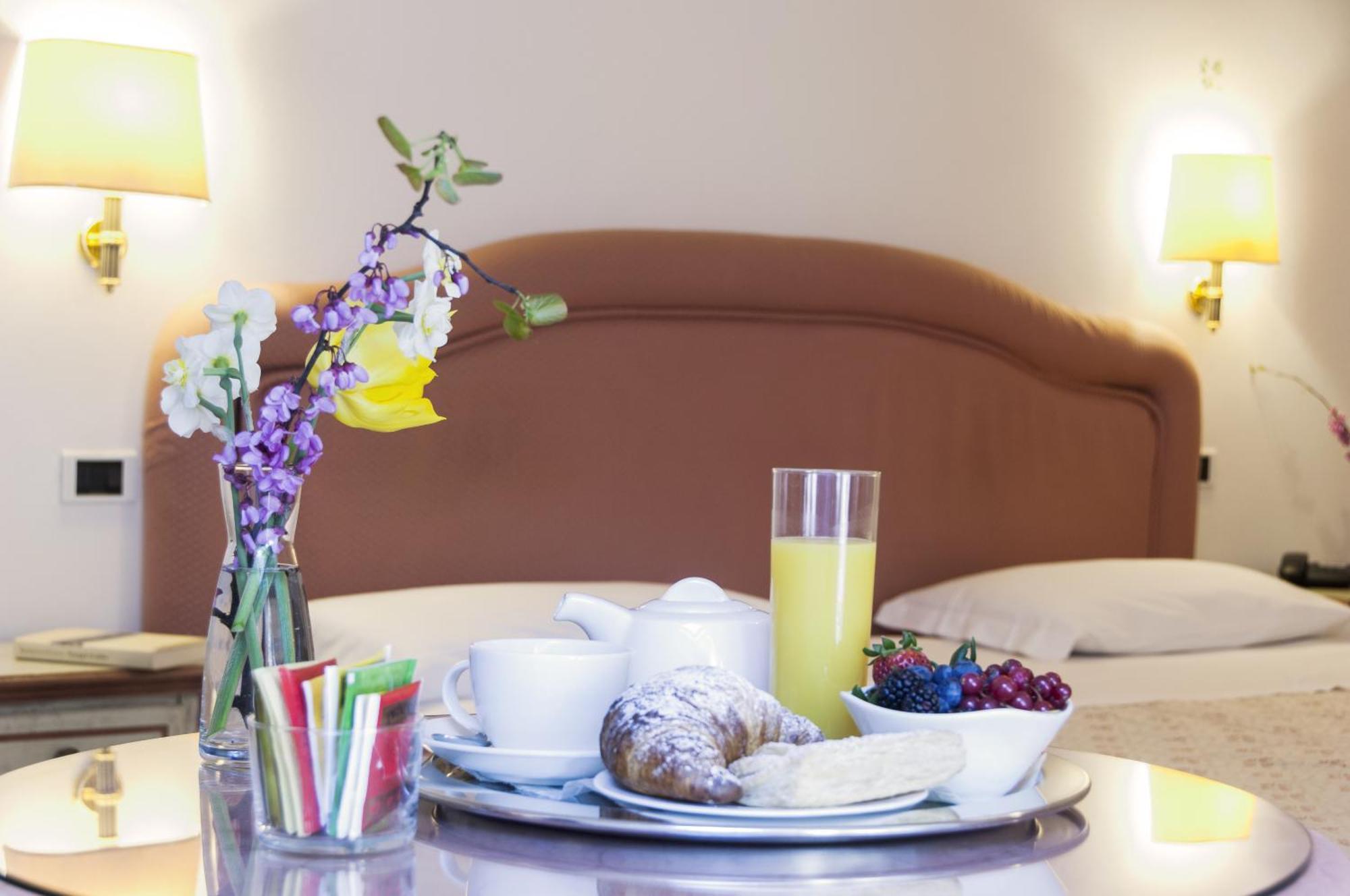 Hotel Kursaal Passignano sul Trasimeno Pokój zdjęcie