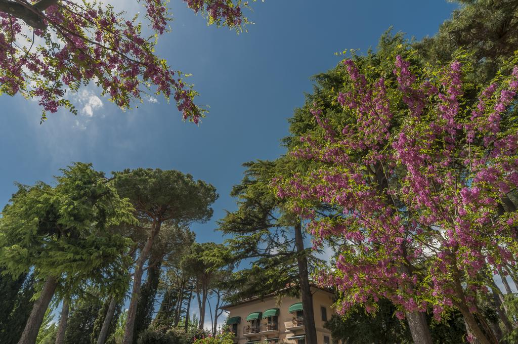 Hotel Kursaal Passignano sul Trasimeno Zewnętrze zdjęcie