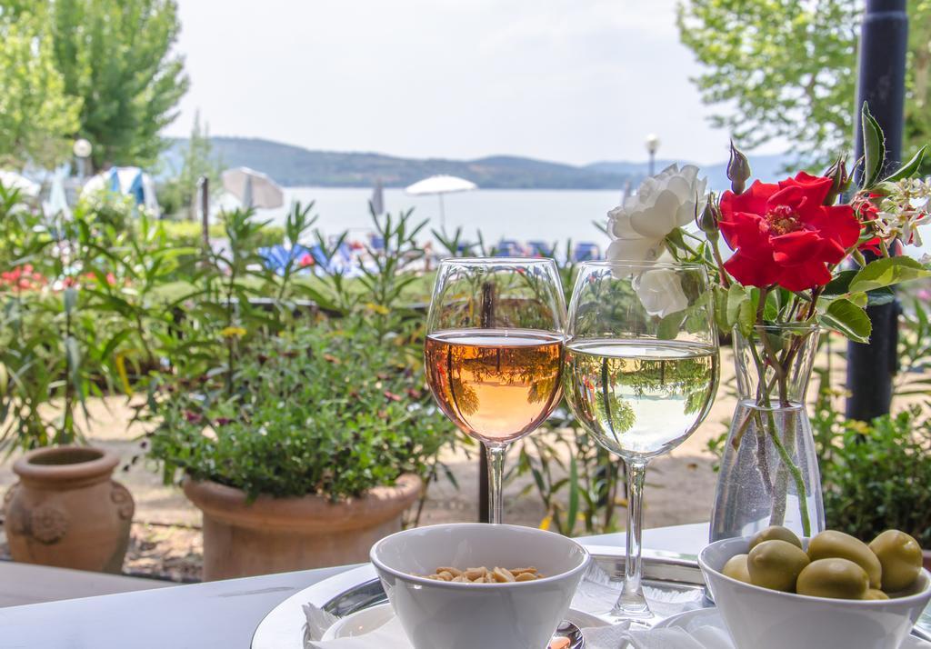 Hotel Kursaal Passignano sul Trasimeno Zewnętrze zdjęcie